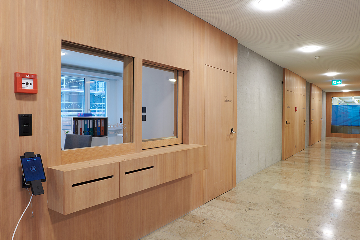 Guichets d’accueil - Frank Türen AG