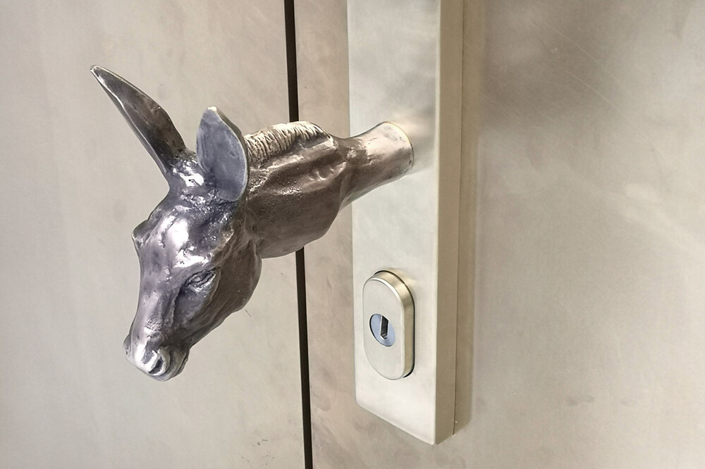 Kunsthaus Zürich. Türgriffe der anderen Art.