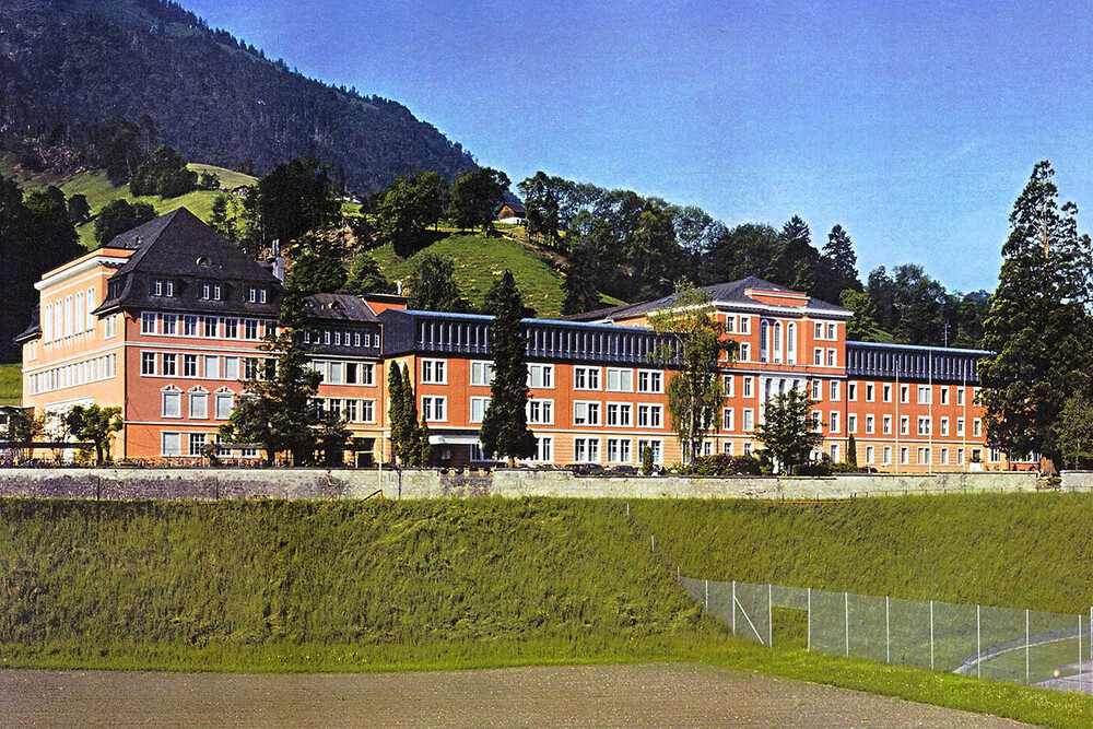 Saint-Fidelis. Les jeunes - l'avenir - en visite.